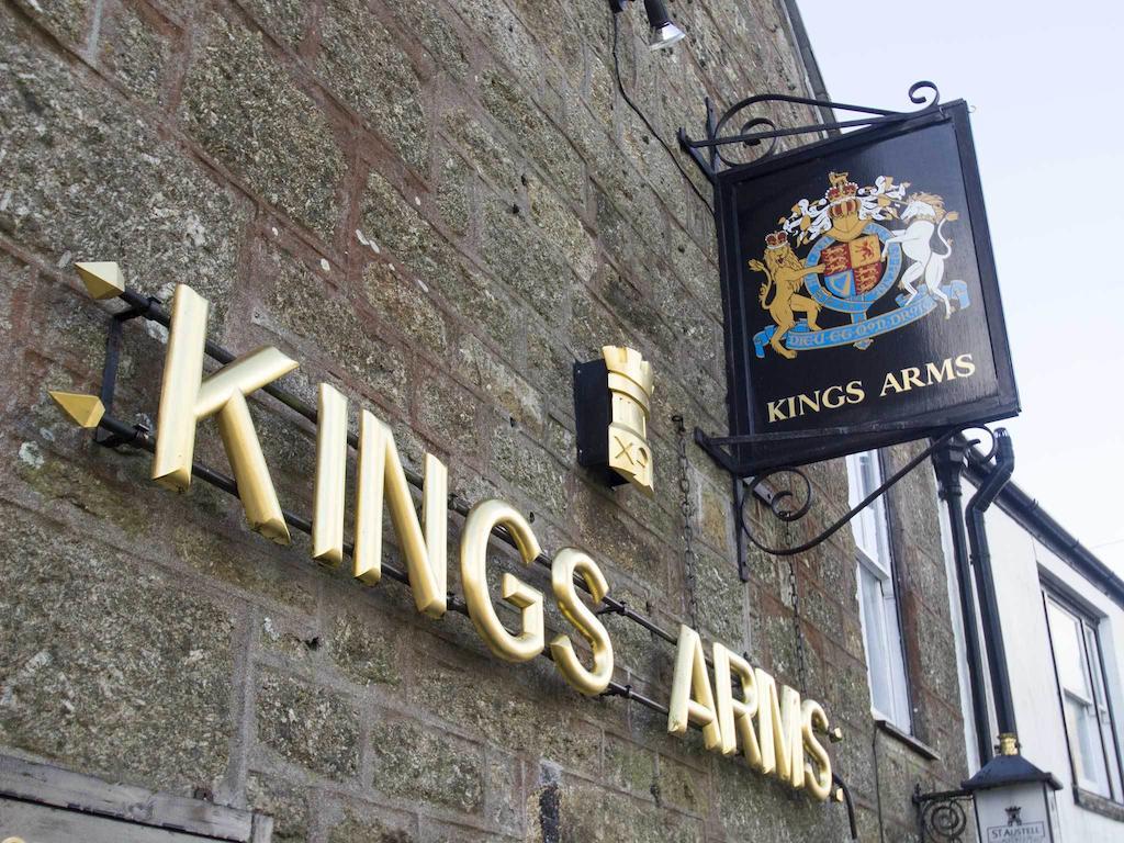 Отель Kings Arms Пензанс Экстерьер фото